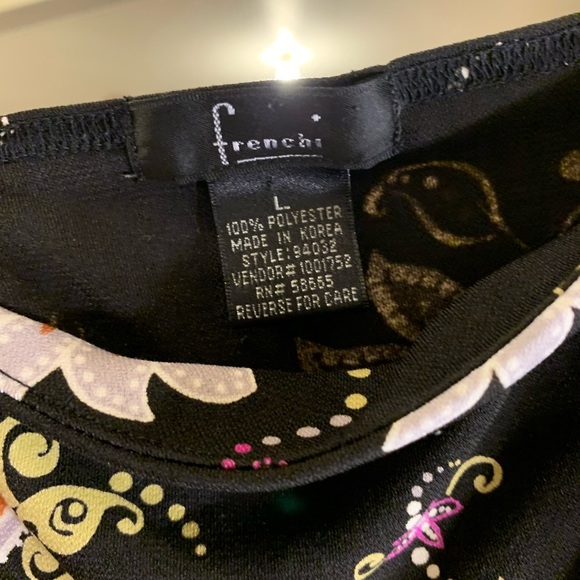 Cute Patterned Top - Picture 3 of 3